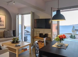 Amazing View Finikia Oia Villa