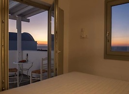 Amazing View Finikia Oia Villa