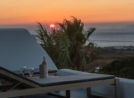 Amazing View Finikia Oia Villa