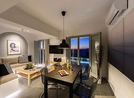 Amazing View Finikia Oia Villa