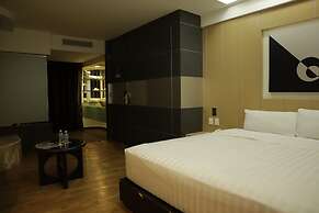 NewPort love hotel