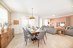 Super Luxury Home Private Pool Premium Location