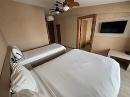 Otel Çınas