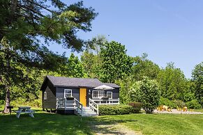 Seascape Motel & Cottages