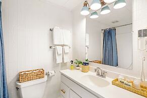 Seascape Motel & Cottages