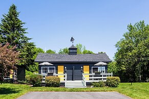 Seascape Motel & Cottages