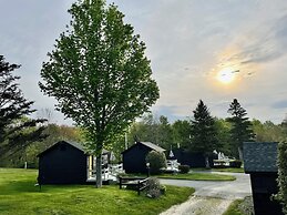 Seascape Motel & Cottages