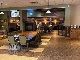 Bears Den Lounge and Motel