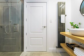 Timeless Executive Family Home - Spa