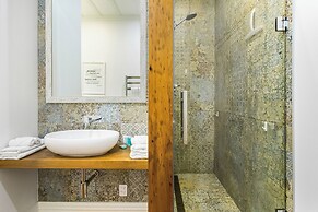 Timeless Executive Family Home - Spa