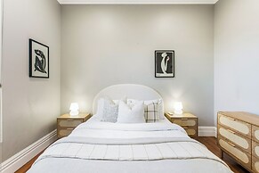 Timeless Executive Family Home - Spa