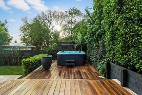 Timeless Executive Family Home - Spa