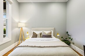 Timeless Executive Family Home - Spa