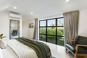 Timeless Executive Family Home - Spa