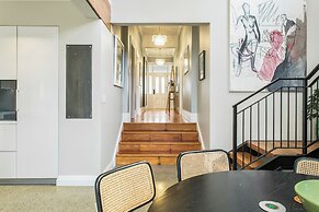 Timeless Executive Family Home - Spa