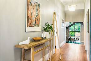 Timeless Executive Family Home - Spa