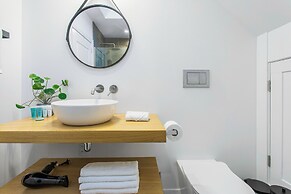 Timeless Executive Family Home - Spa