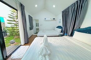 Good Moments Pool Villa