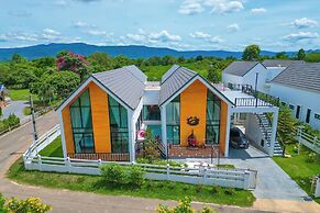 Good Moments Pool Villa