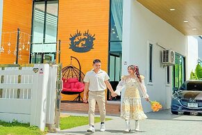 Good Moments Pool Villa