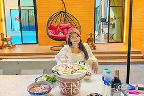 Good Moments Pool Villa