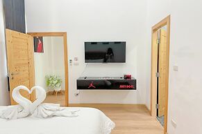 Good Moments Pool Villa