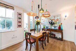 Colourful 3 Bed Notting Hill With A C