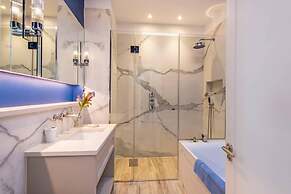 Colourful 3 Bed Notting Hill With A C