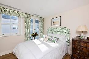 Colourful 3 Bed Notting Hill With A C