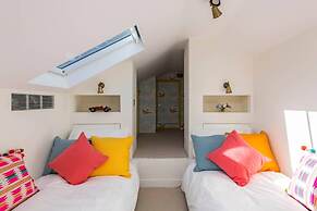 Colourful 3 Bed Notting Hill With A C