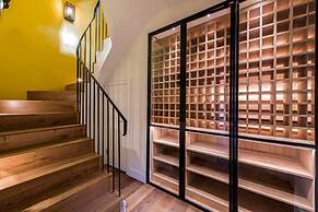 Colourful 3 Bed Notting Hill With A C