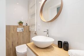 Krakow Stylish Apartment by Renters