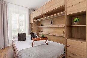 Krakow Stylish Apartment by Renters