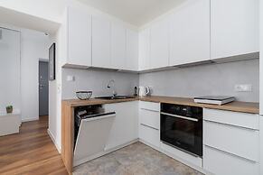 Krakow Stylish Apartment by Renters