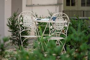 Krakow Stylish Apartment by Renters