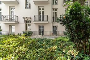 Krakow Stylish Apartment by Renters