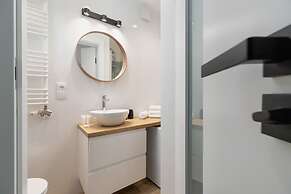 Krakow Stylish Apartment by Renters