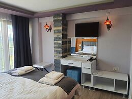 La Vie En Rose Otel by Söğütdağı