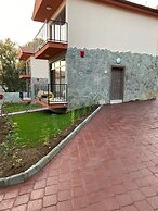 La Vie En Rose Otel by Söğütdağı