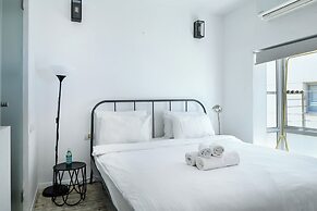 Grand STU SeaView Balcony by Sea N' Rent