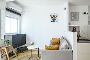 Grand STU SeaView Balcony by Sea N' Rent