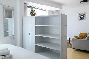 Grand STU SeaView Balcony by Sea N' Rent