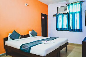 Roomshala 089 Green Palace