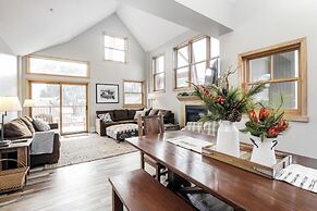 The Baldwin - Luxury Penthouse Condo in the Heart of Keystone s River 