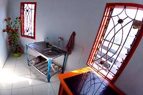 SPOT ON 92743 Kost Elisabeth Syariah