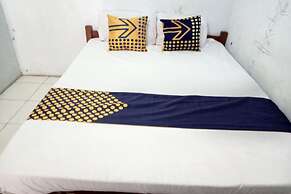 SPOT ON 92743 Kost Elisabeth Syariah