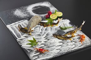 RYOKAN GINKAKU KYOTO