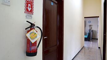 OYO 92744 Coconut Island Homestay & ResortNearPantai Pulau Merah