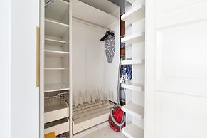 Studio Mostowa Krakow by Renters