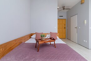 Studio Mostowa Krakow by Renters